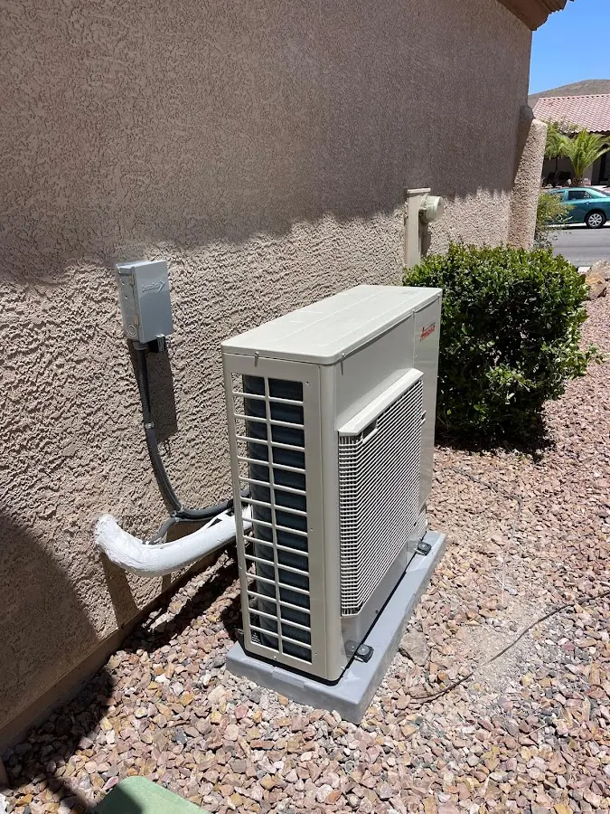 Residential air conditioning condenser unit in Oakland